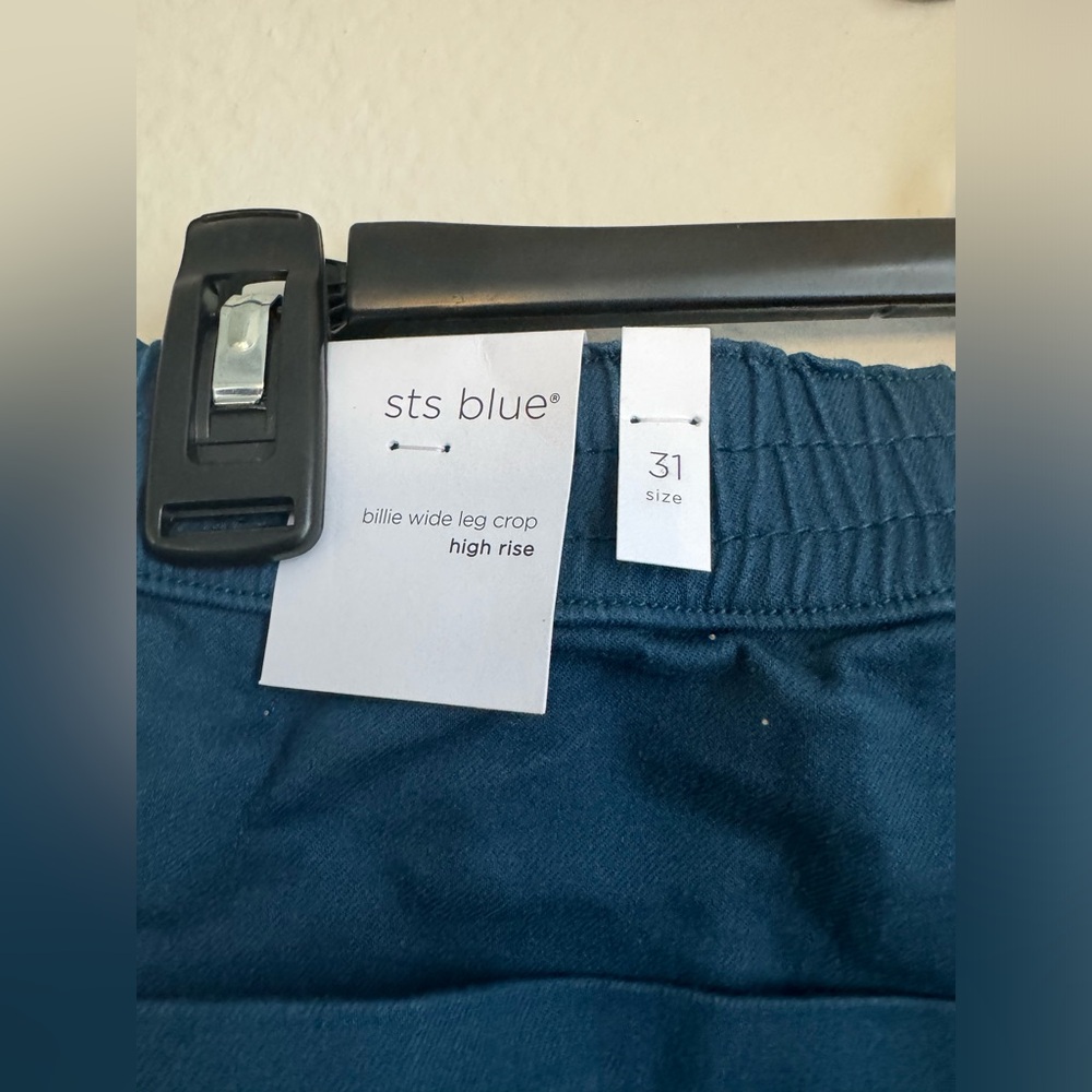 NWT- STS Blue Billie Wide Legged Cropped Hi Ride Lagoon Blue Pants - Picture 3 of 3